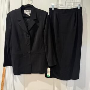 NWOT NIGHT STUDIO 2 Piece Skirt Suit Size 10